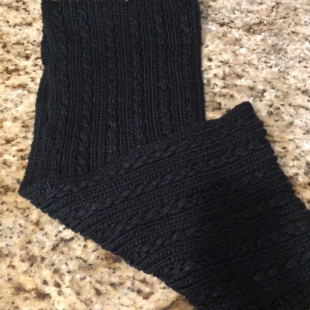 Black knit tube scarf